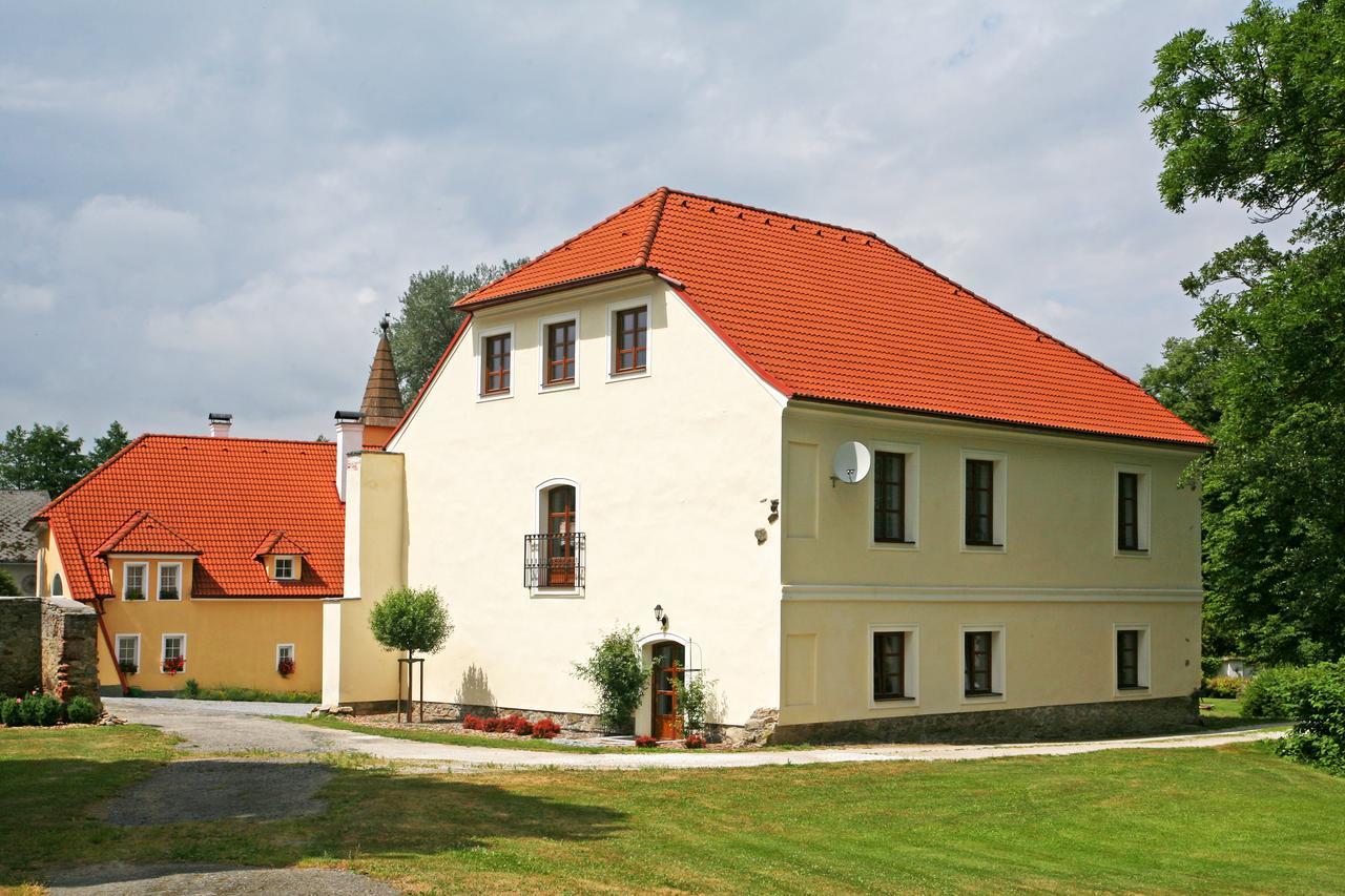 Zámek Jindřichovice Kolinec Exterior foto